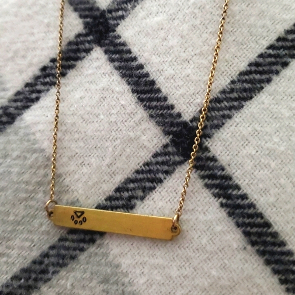 Cute memorial plaque necklace for engraving pet's name(s) Gold tone.
